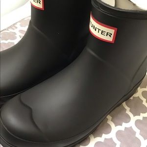 Hunter wedge short rain boots